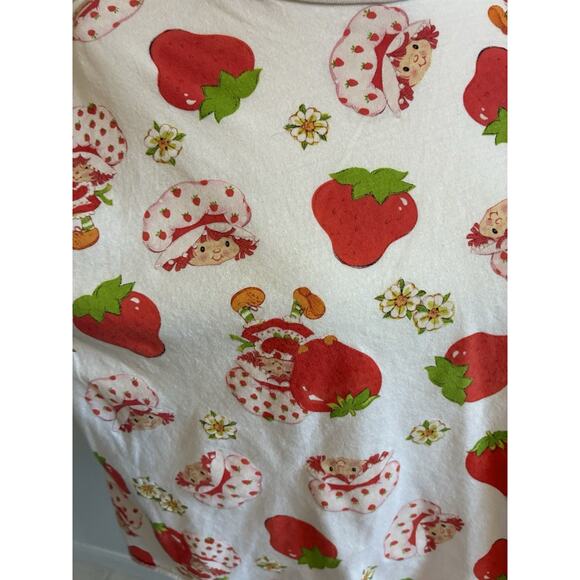 Strawberry Shortcake Graphic Print Tee T-Shirt XL Strawberries 80s Cartoon Fruit - Picture 3 of 11